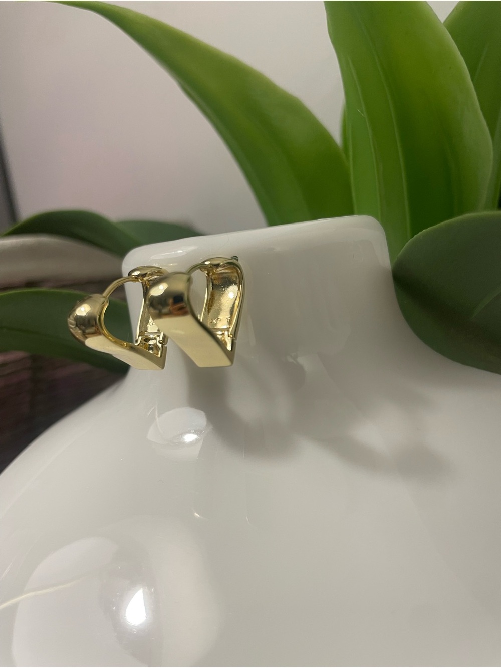 14k gold heart earrings